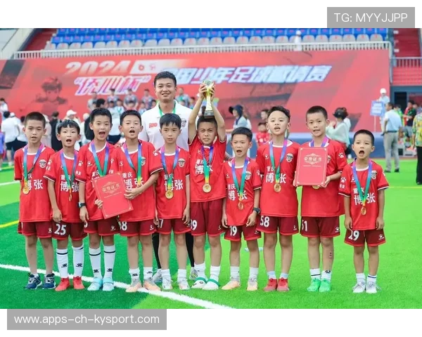 一触即发的足球冠军赛：紧张激烈，足球冠军杯赛程