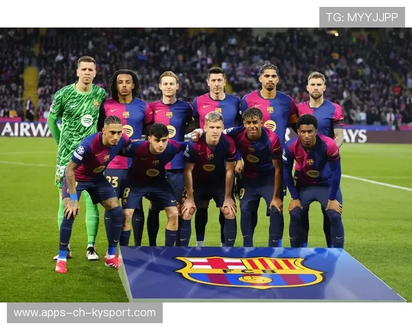 国际体坛巨星足球精彩瞬间：场上对决，踢足球的国际巨星